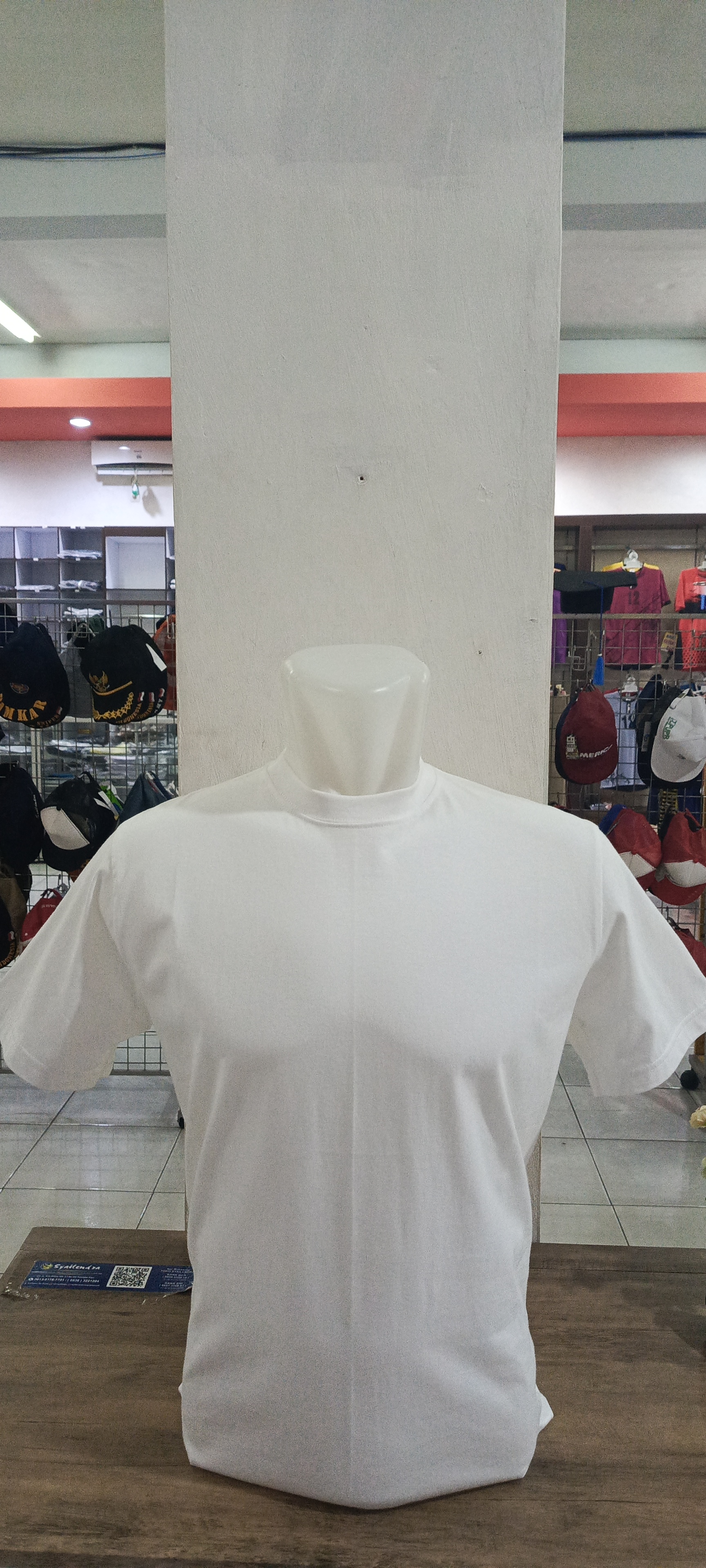 Kaos Oblong Ellanor Combed 24s Putih (Pendek)