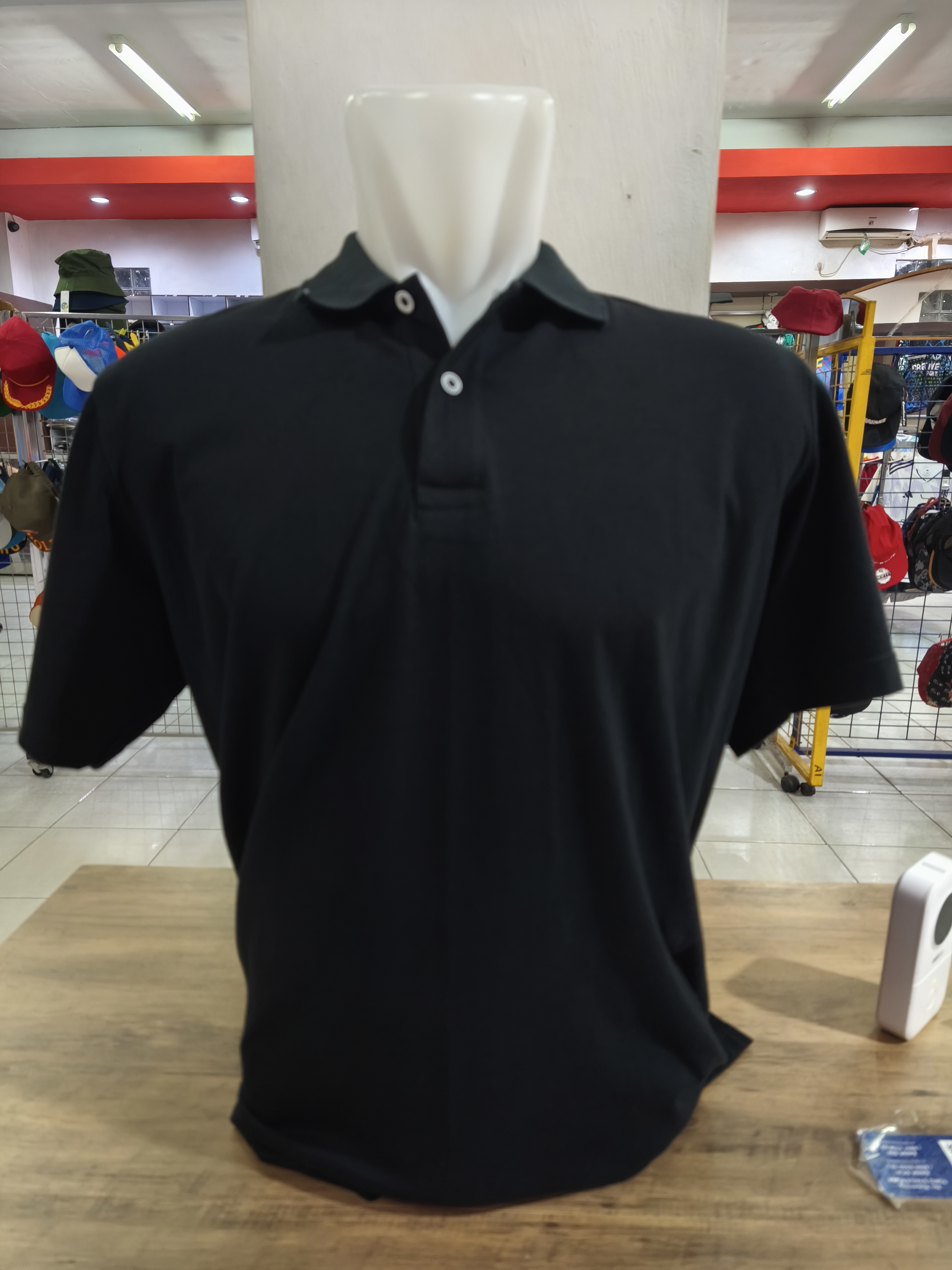 Polo Polos Ellanor Combed 24s Hitam (Pendek)