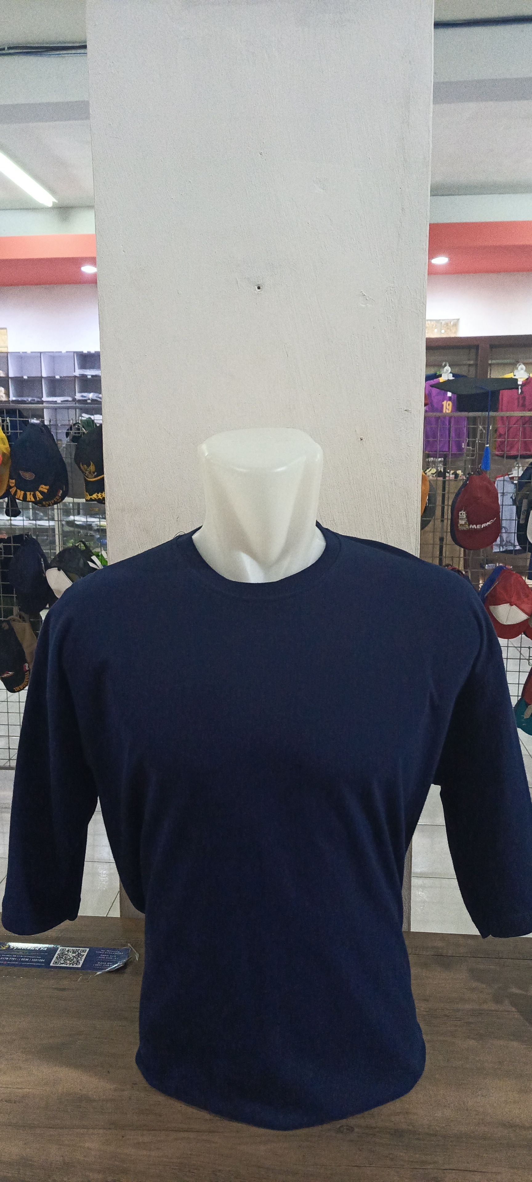 Kaos Oblong Ellanor Combed 24s Navy (Pendek)